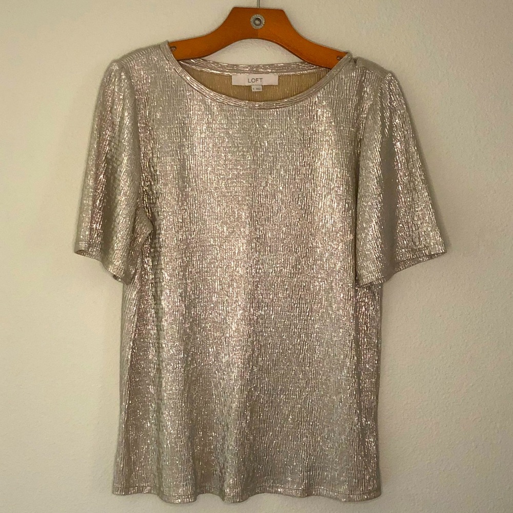 Metallic short sleeve top